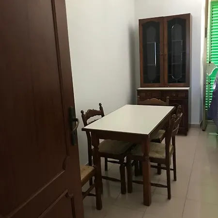 Madonna Dei Martiri شقة