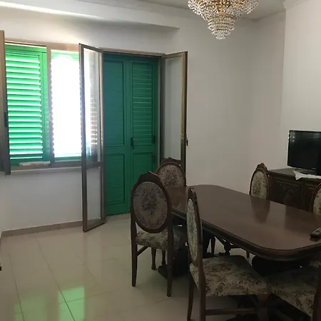 Madonna Dei Martiri شقة مولفيتا
